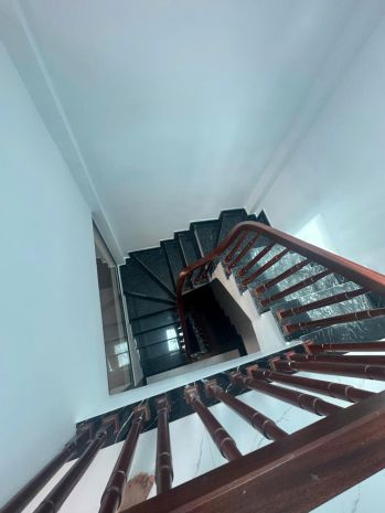 Bán nhà hoàng như tiếp 50m 6 tầng thang máy mt5m hơn 13 tỷ 6672583