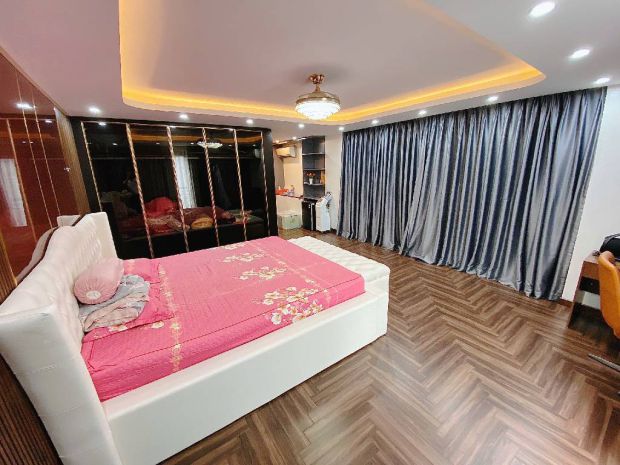 Tin thật 100 bán nhà đẹp 73m2 x 9 tầng tại hồ linh quang 6672757