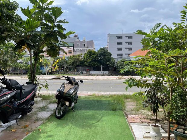 Chính chủ bán nhà đường d1 95m2 bình thạnh hẻm 10m 6673323