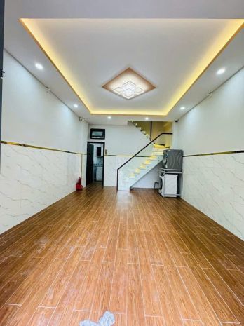 Bán nhà gấp 4.5x10m2, sổ vuông vức 6673452
