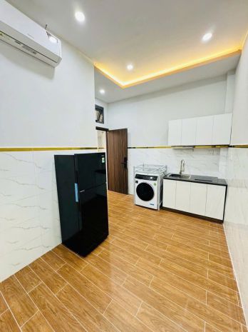 Bán nhà gấp 4.5x10m2, sổ vuông vức 6673454