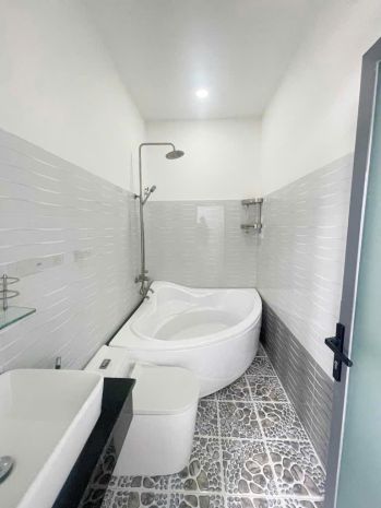 Chdv 96m2 12 phòng,gần lê văn quới,dòng tiền 50 6673505