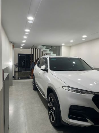 Nhà vị trí đẹp - chính chủ cần bán nhanh căn nhà hẻm xe hơi 6673902