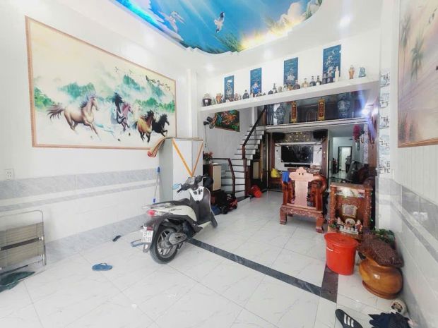 Ngay khu chế xuất tân thuận, phường tân thuận mới nhà 2 6674036