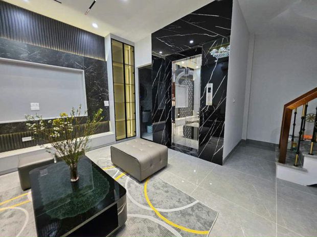 Hiếm!nhà mới rẻ đẹp việt hưng,45m,6 tầng thang máy,ngõ 6674222