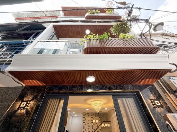 Nhà đường hoàng sa quận 3 phường 11 cũ. 6675470