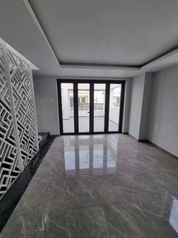 Biệt thự mini có hầm  đường 10m kdc hiệp thành city  giá 6675492