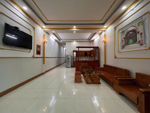 Nhà 7 triệu 2 phòng ngủ rộng 180m2 full nội thất sân đậu ô 6675864