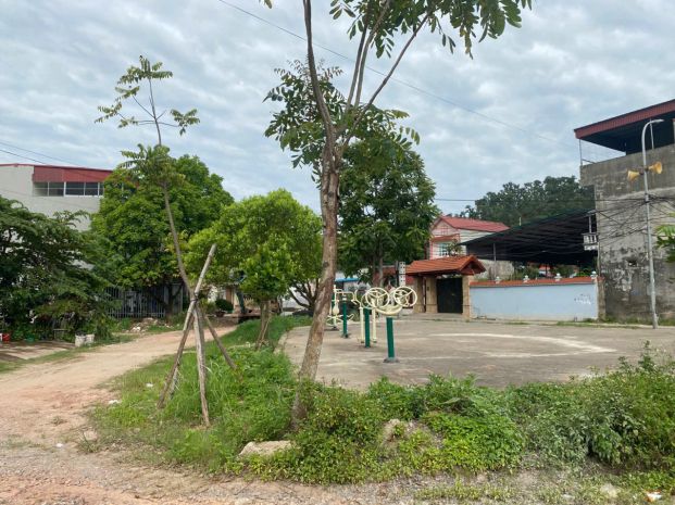 Bán lô đất dãn dân  lãm trại  p. nam sơn  bắc ninh 6676620
