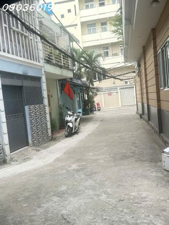 Hẻm xe tải -  sát vách quận 1 - vinhome ba son  vuông vức 6677038
