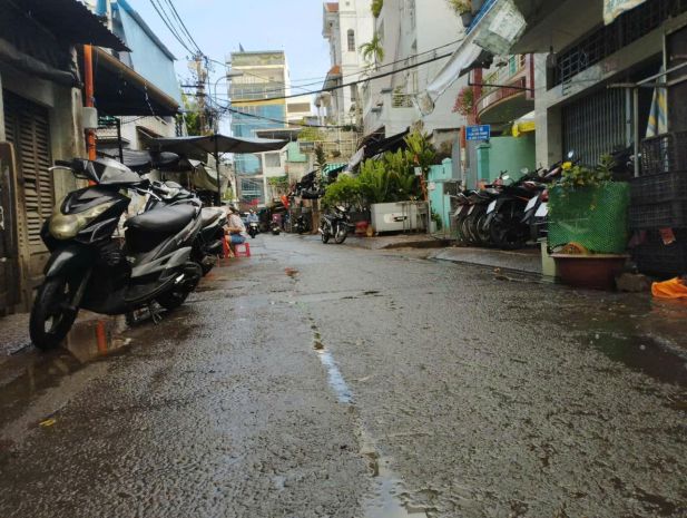 Nhà mặt tiền chợ trần văn thành  kinh doanh sầm uất 6677094