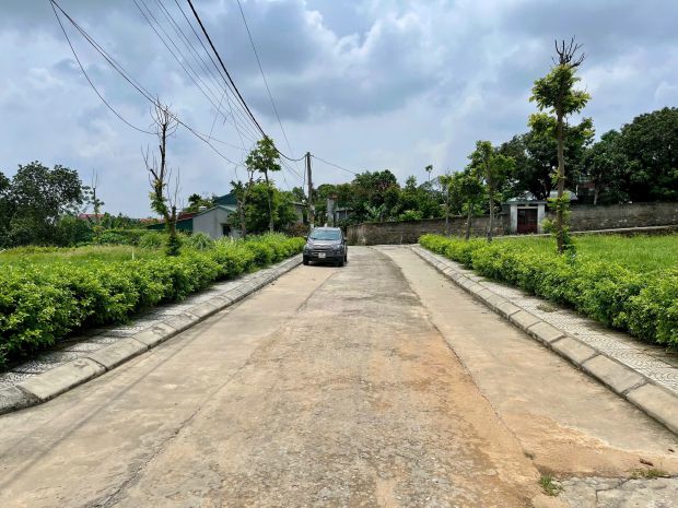 Bán đất gần chợ, trường học  phù hợp ở, kinh doanh nhỏ và t 6677281