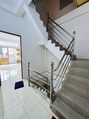 Chính chủ cần cho thuê nhà mặt tiền đường nguyễn trãi ngay 6677984