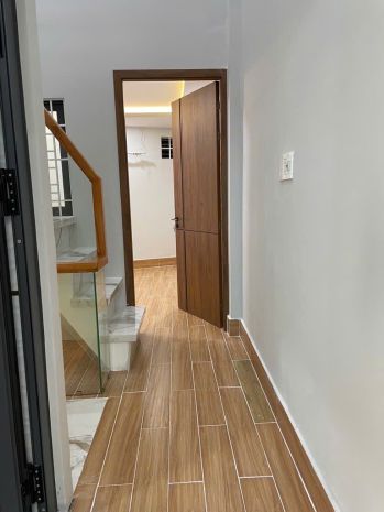 Ni sư huỳnh liên-nhà mới tinh dọn vào ở nhà-nhỉnh 4 tỷ-xe 6678067