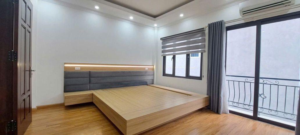 Bán nhà ngõ 564 nguyen văn cừ, bồ đề,35m 5t  oto ,kd, 7,8 6679190