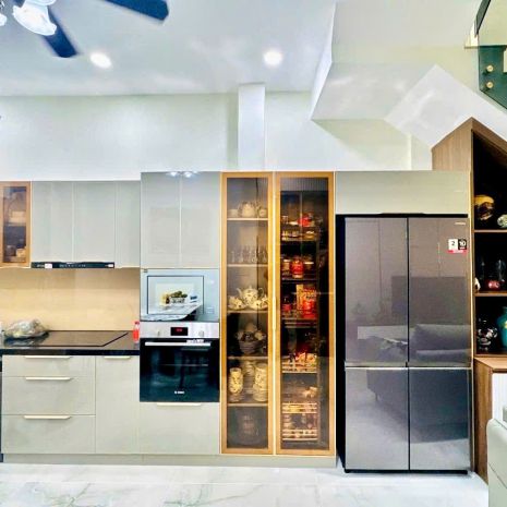 Nhà quận 1- mặt tiền phường tân định- xe hơi trong nhà 60m2 6679335