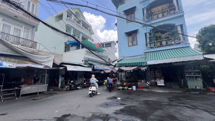 Nhà bùi quang là  phường 12 gò vấp - 65trm2- ngang 6679527
