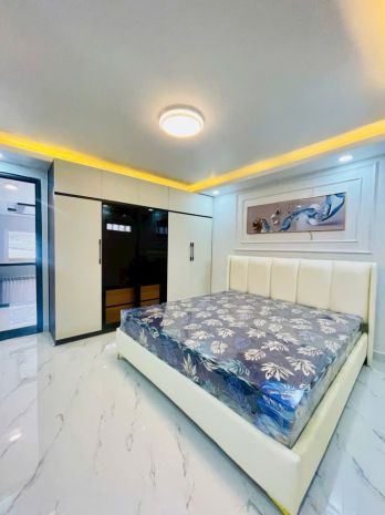 Bán nhà 5 tầng siêu vip , đường oto 8m , huỳnh tấn phát 6680556