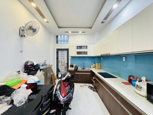 Bán nhà hxh quận 3  sát mặt tiền  60m²  4 tầng  4pn 6680643