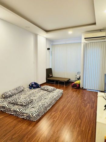 Bán nhà hxh quận 3  sát mặt tiền  60m²  4 tầng  4pn 6680644