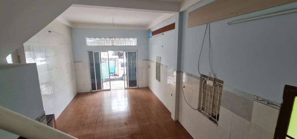 Cho thuê nhà nguyên căn 2 măt tiền, gần chợ lái thiêu 6682570