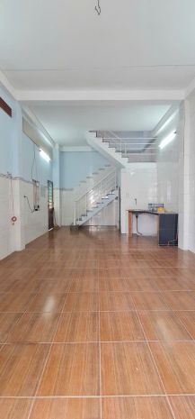 Cho thuê nhà nguyên căn 2 măt tiền, gần chợ lái thiêu 6682571