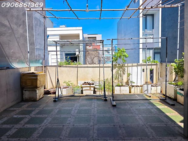 Căn góc 2 mt, 65m2, 3 tầng lầu, sân thượng thoáng mát, 6683631