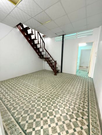 Cho thuê nnc 3 tầng mt đường tùng thiện vương p11. q8. giá 6683693