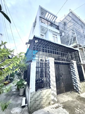 Nhà lô góc 3 tầng  gần đh kinh tế luật  hxh  68m2 -  linh 6683779