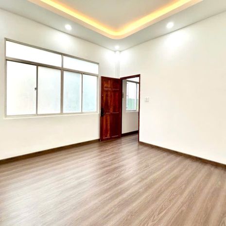 12 tỷ: ngang 12m- quận 10 ngay chợ an đông, medic hòa hảo- 6683998