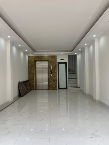 Nhà mới 7 tầng thang máy  kinh doanh  ô tô đỗ cửa 6685660