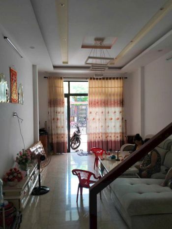 Chủ định cư gấp bán nhà mới 3 tầng giá rẻ 6686323