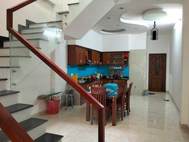 Chủ định cư gấp bán nhà mới 3 tầng giá rẻ 6686324