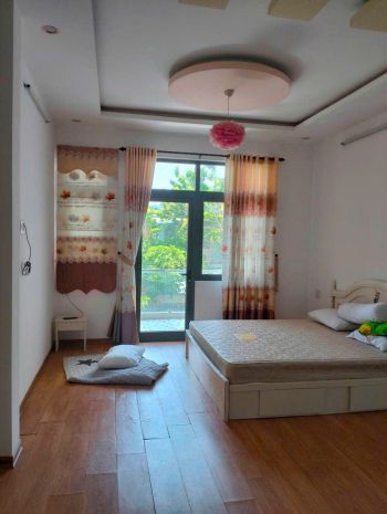 Chủ định cư gấp bán nhà mới 3 tầng giá rẻ 6686326