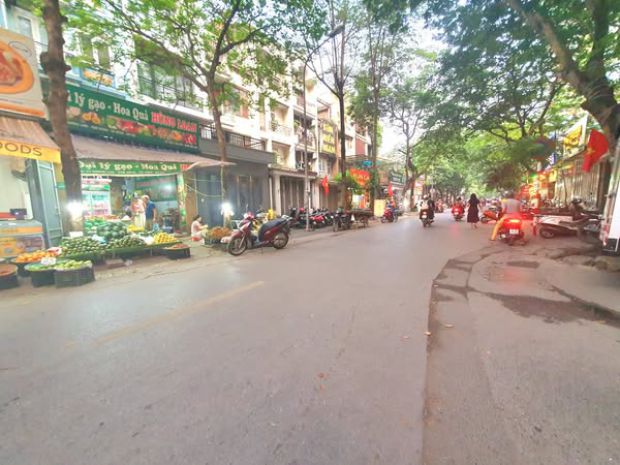 Bán nhà   văn quán  70 m - 5 tầng  chỉ nhỉnh 18 tỷ -  e. 6687902