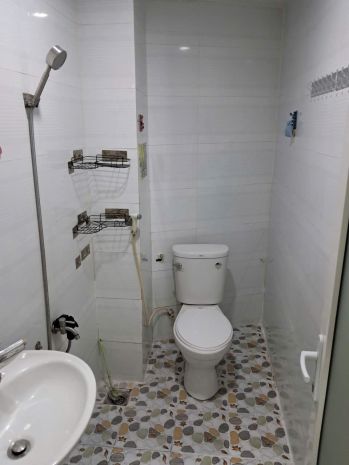 Chính chủ cho thuê lầu trệt nhà trung tâm quận 5 6688262