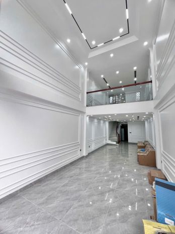 Mặt phố nguyễn văn cừ  7 tầng thang máy  2 mặt thoáng 6688329
