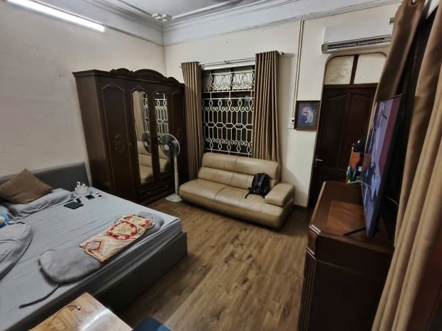 Bán nhà lô góc 3 thoáng  mặt tiền khủng  kinh doanh dòng 6688570