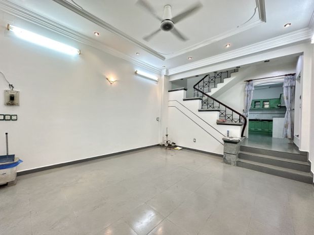 Phú nhuận - xe hơi 7 chỗ vào nhà - hẻm đẹp phân lô có công 6688750