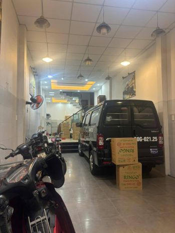 Nhà đẹp 6 tầng mặt tiền kinh doanh sầm uấ đường nguyễn văn 6688764