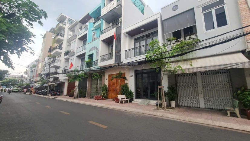 Bán nhà nhà cũ tiện xây mới - 4.1 x 17 m - hẻm ô tô, dương 6688883