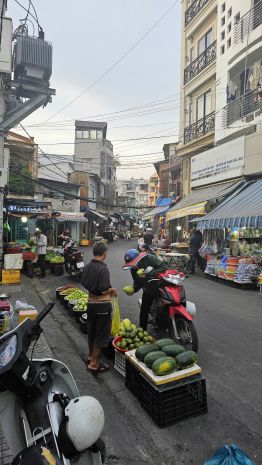 Mặt tiền chợ nhỏ, 84 bùi thế mỹ, 5 tầng siêu ngon, dòng 6688928