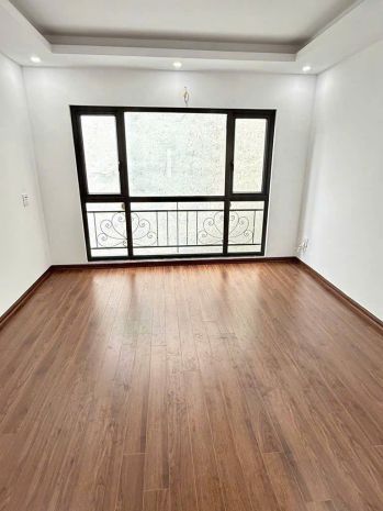 Nhà mới đẹp lung linh- hót
chỉ nhỉnh 6 tỷ - ngõ 6689805