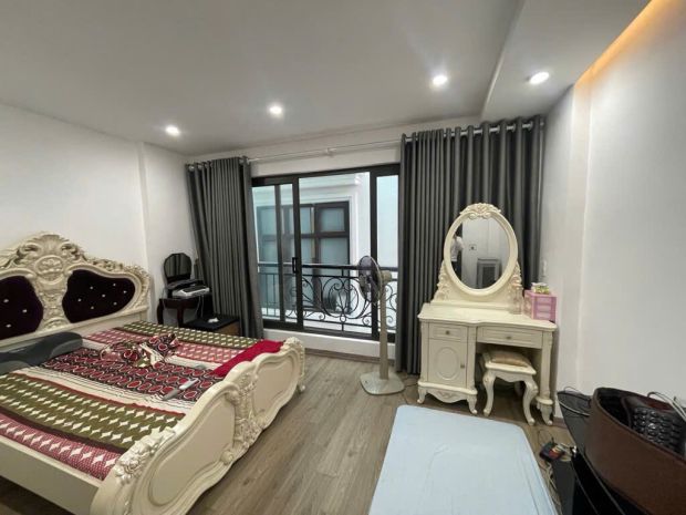 Bán gấp nhà trường chinh - cách mặt phố 2 nhà - giá chào 6690257