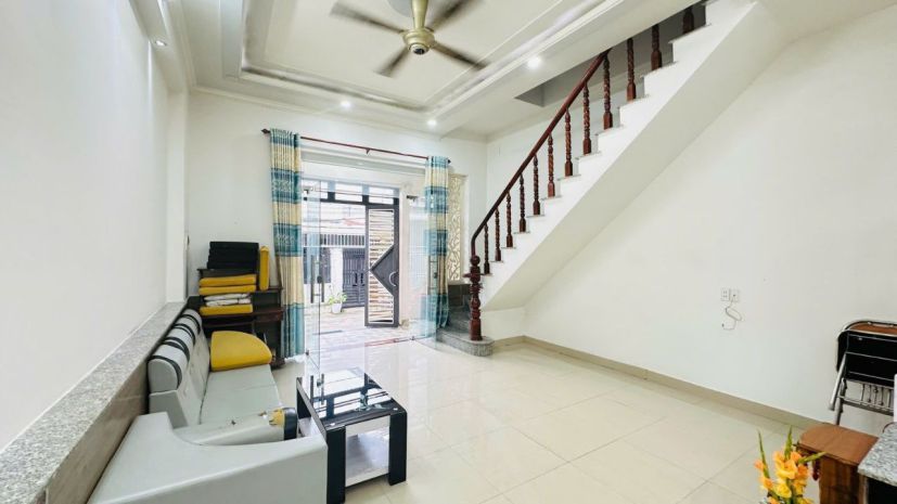 Bán nhà 1 trệt 1 lầu gần dt743, đông hòa, dĩ an  giá chỉ 6690710