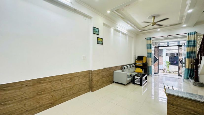 Bán nhà 1 trệt 1 lầu gần dt743, đông hòa, dĩ an  giá chỉ 6690711