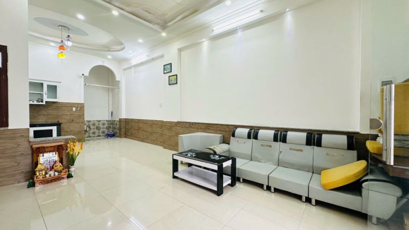 Bán nhà 1 trệt 1 lầu gần dt743, đông hòa, dĩ an  giá chỉ 6690712