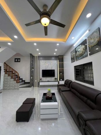Chủ cần tiền bán gấp - tt thanh trì 40m2 5 tầng nhỉnh 4,3 6691409