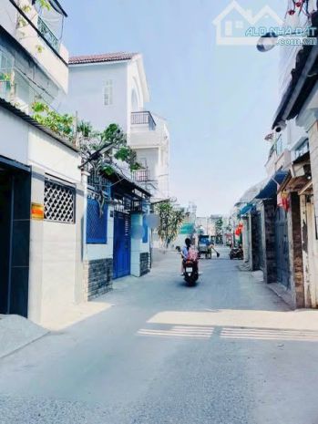 Bán nhà c4 hẻm xe hơi tránh đường 8, linh trung. 90m2, 8.2 6691926