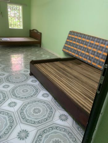 Cho thuê căn hộ tập thể tầng 2 thái thịnh, 65m2, 2 ngủ, 7 6692934